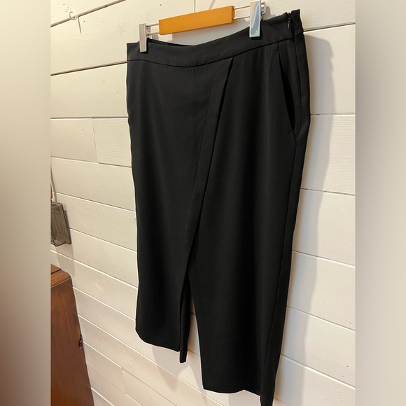 📍🖤Black culotte pants with wrap front – Laurèl – Size 12 (CA/US)🖤52/2 - Picture 10 of 11